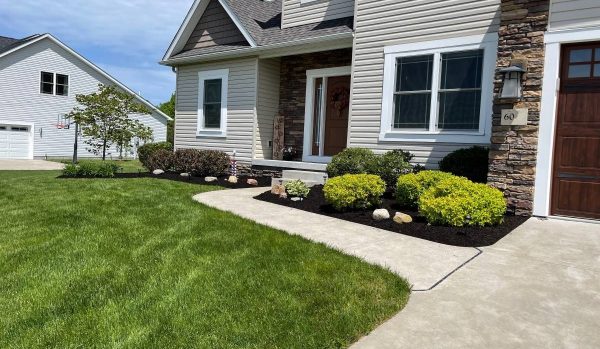 Small landscape maintenance project in the front yard.